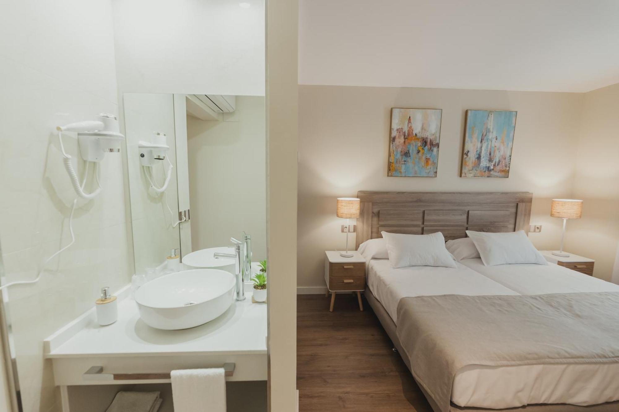 Olivae Hostal Boutique Caceres Exterior photo